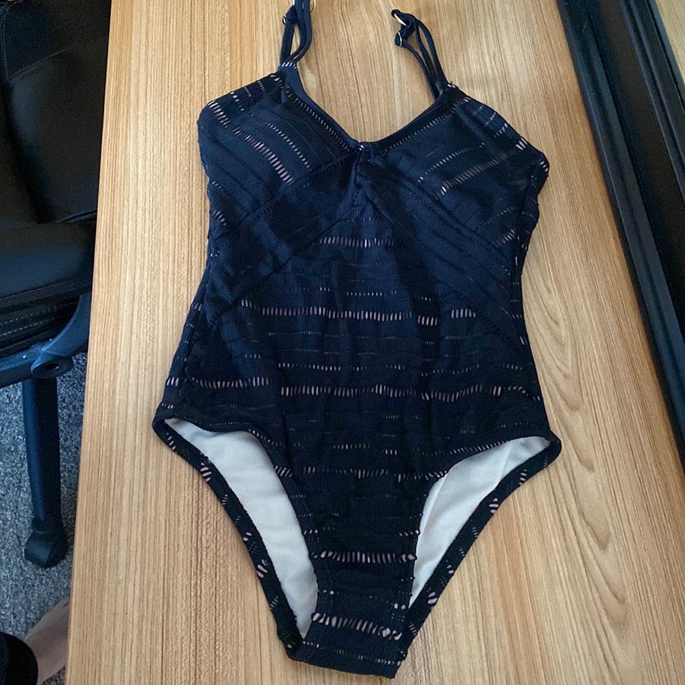 Black cut-out one piece